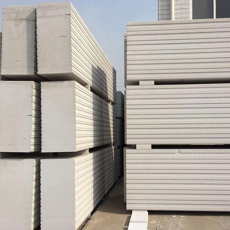 輕質(zhì)隔墻板